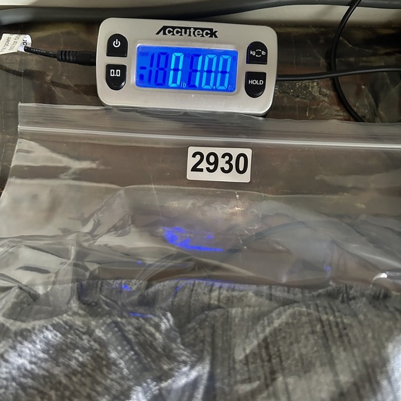 Athleta Pullover Womens Medium Gray Black Quarter Zip Stretch Running Thumbholes - Picture 11 of 11